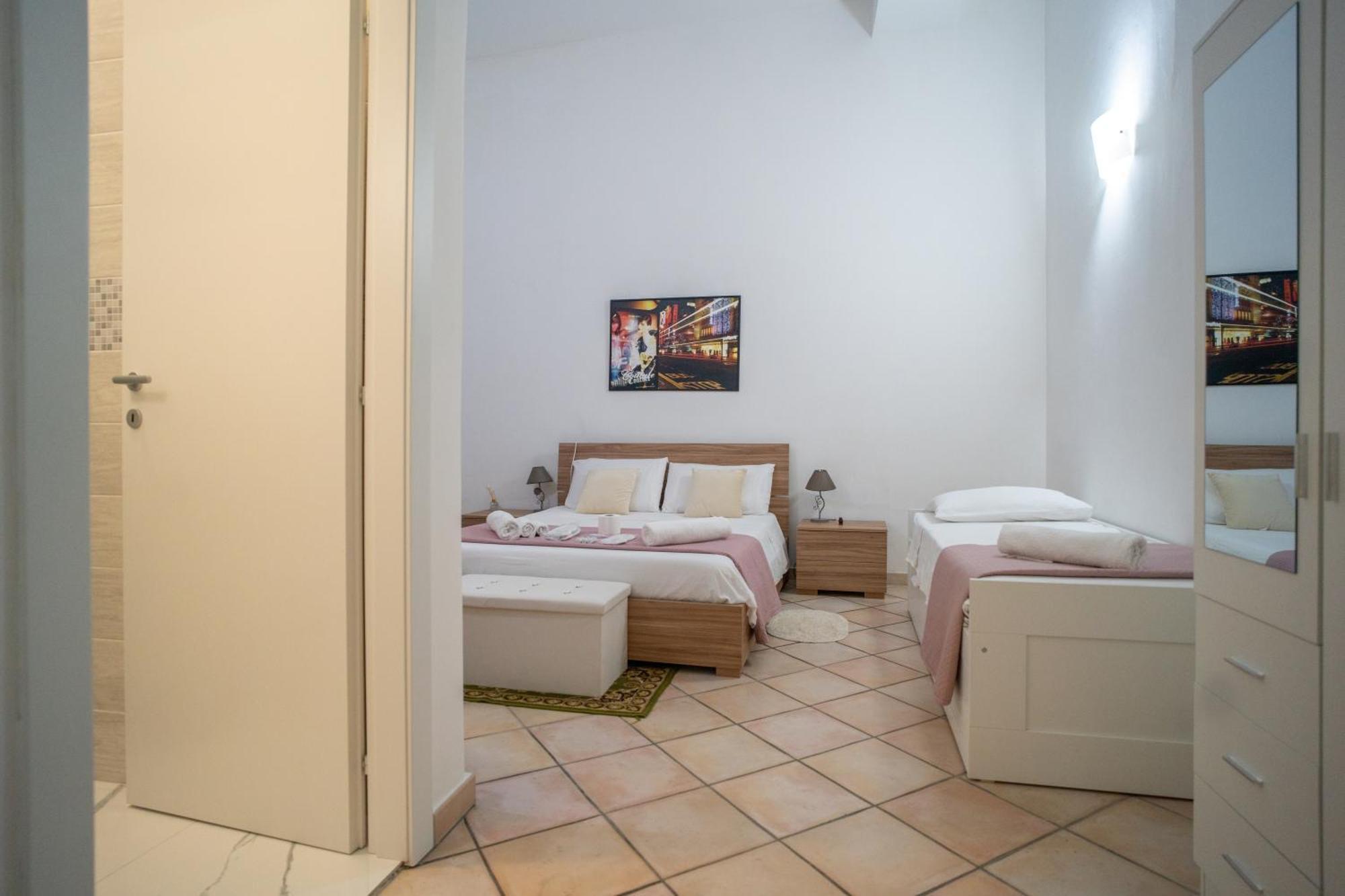 Whitehouse Bed and Breakfast Lecce Exteriör bild