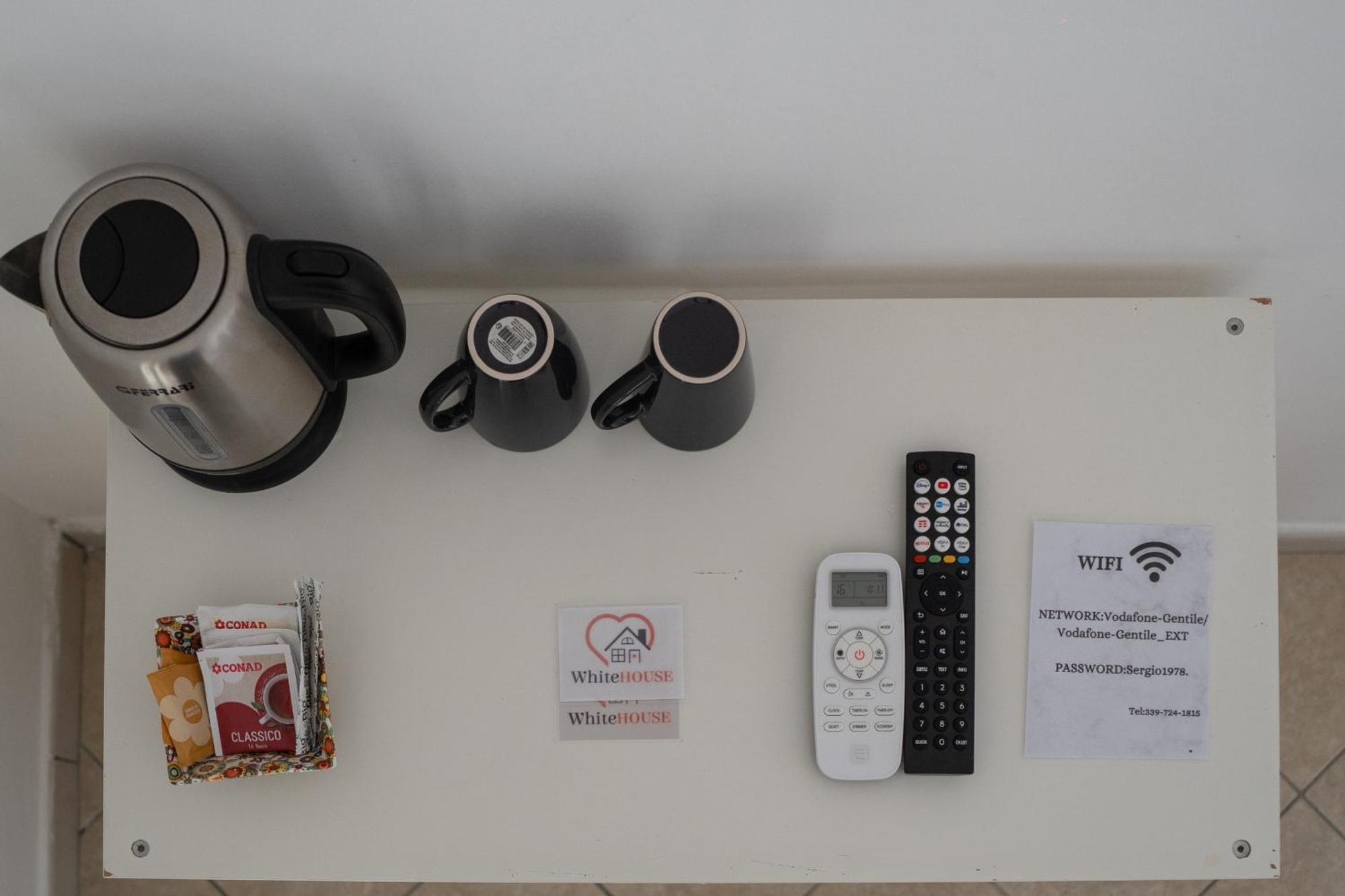 Whitehouse Bed and Breakfast Lecce Exteriör bild